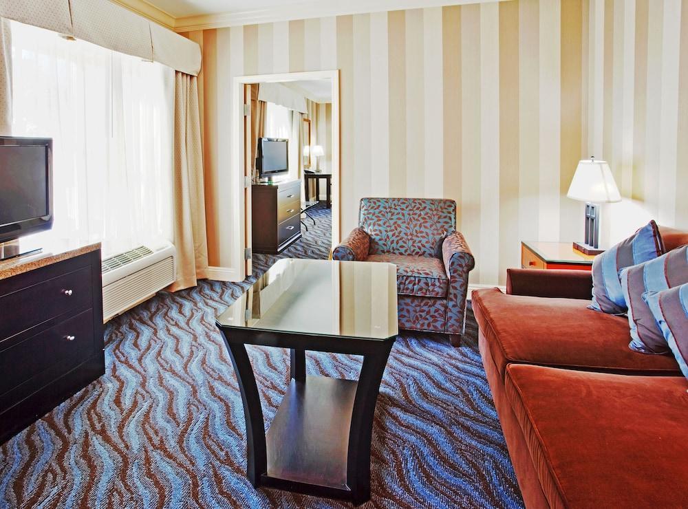Holiday Inn Express Hotel & Suites Santa Cruz, An Ihg Hotel Eksteriør billede